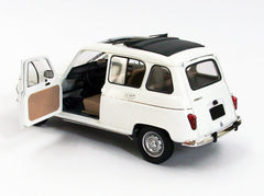 1/24 Ebbro #02 Renault 4L