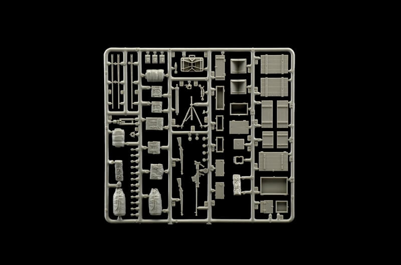 1/35 Italeri #0407 Accessories