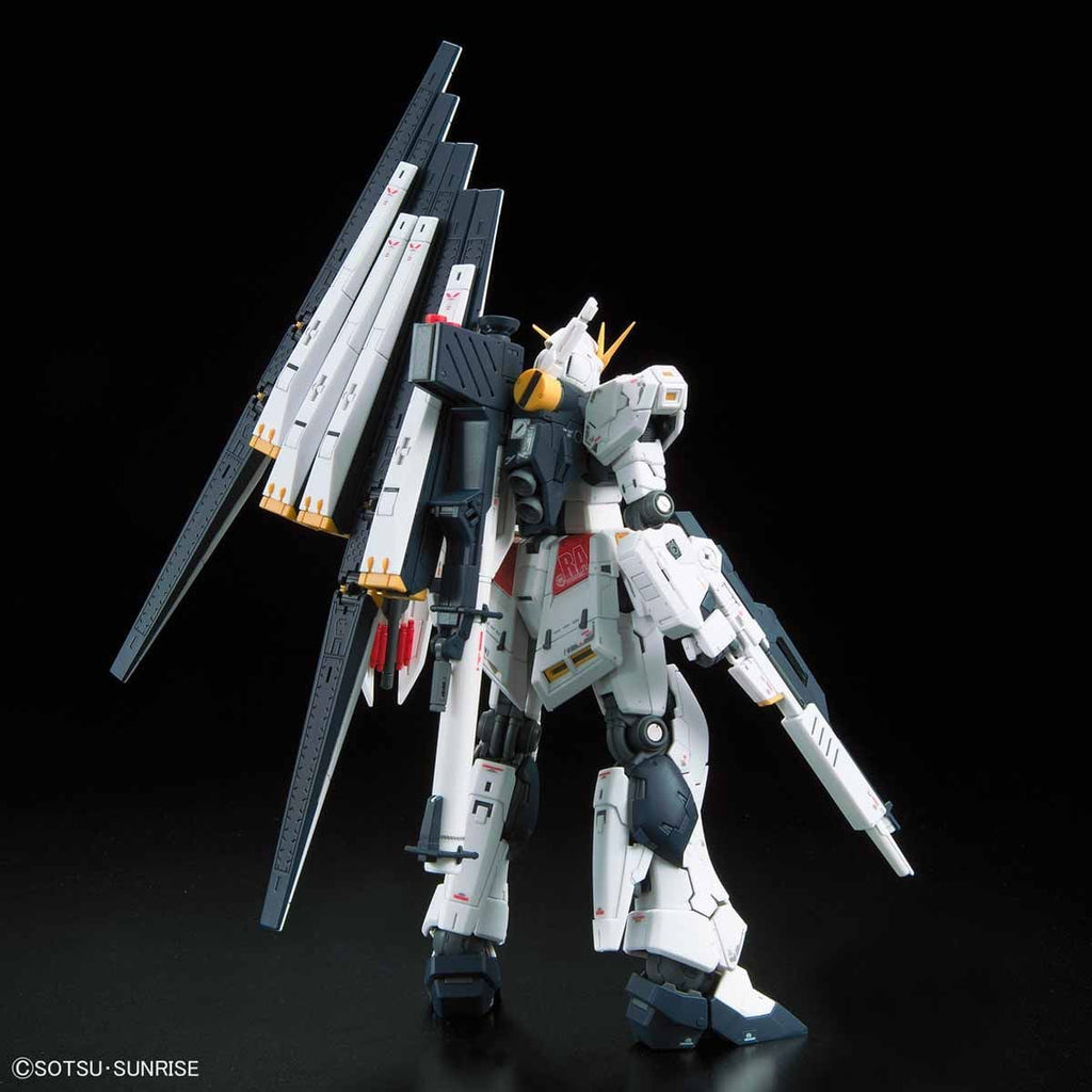 1/144 RG #32 Nu Gundam