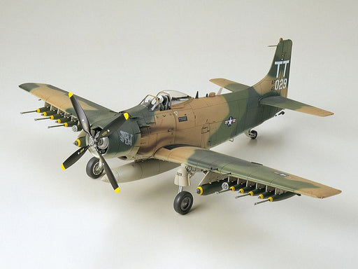 1/48 Tamiya #73 U.S. Air Force Attacker Douglas A-1J Skyraider