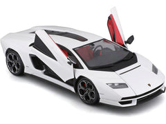 Bburago 1/24 Lamborghini Countach LPI 800-4 White