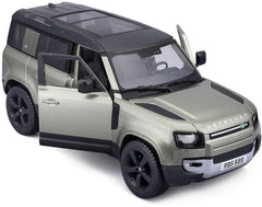 Bburago 1/24 Land Rover Defender 2022 Green Metallic