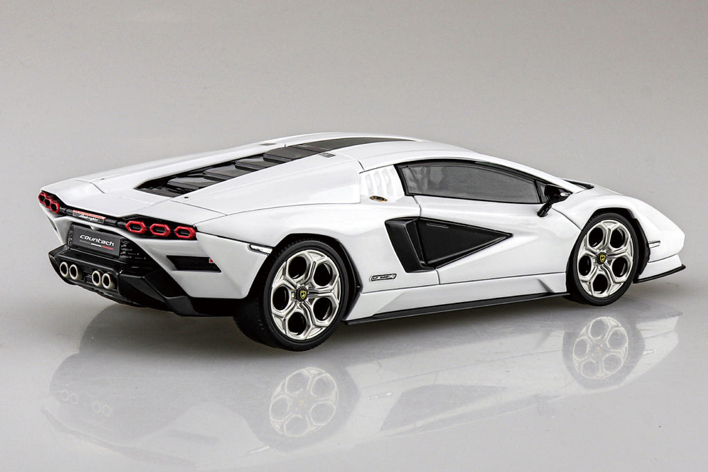 1/32 Aoshima The Snap Kit #19-A Lamborghini Countach LP800-4 White