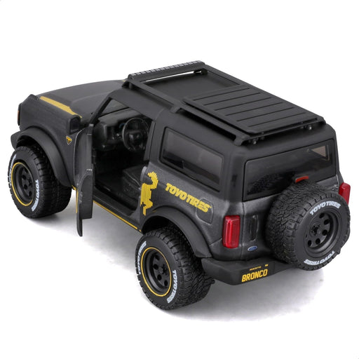 1/24 Maisto Design Off-Road Ford Bronco Badlands 2021 Gunmetal