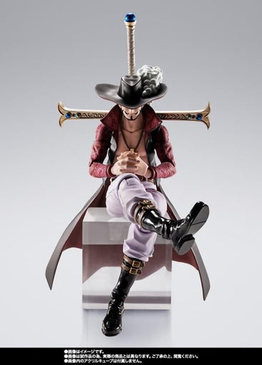 Tamashii Nations S.H.Figuarts Dracule.Mihawk -Hawkeye- (One Piece) Action Figure